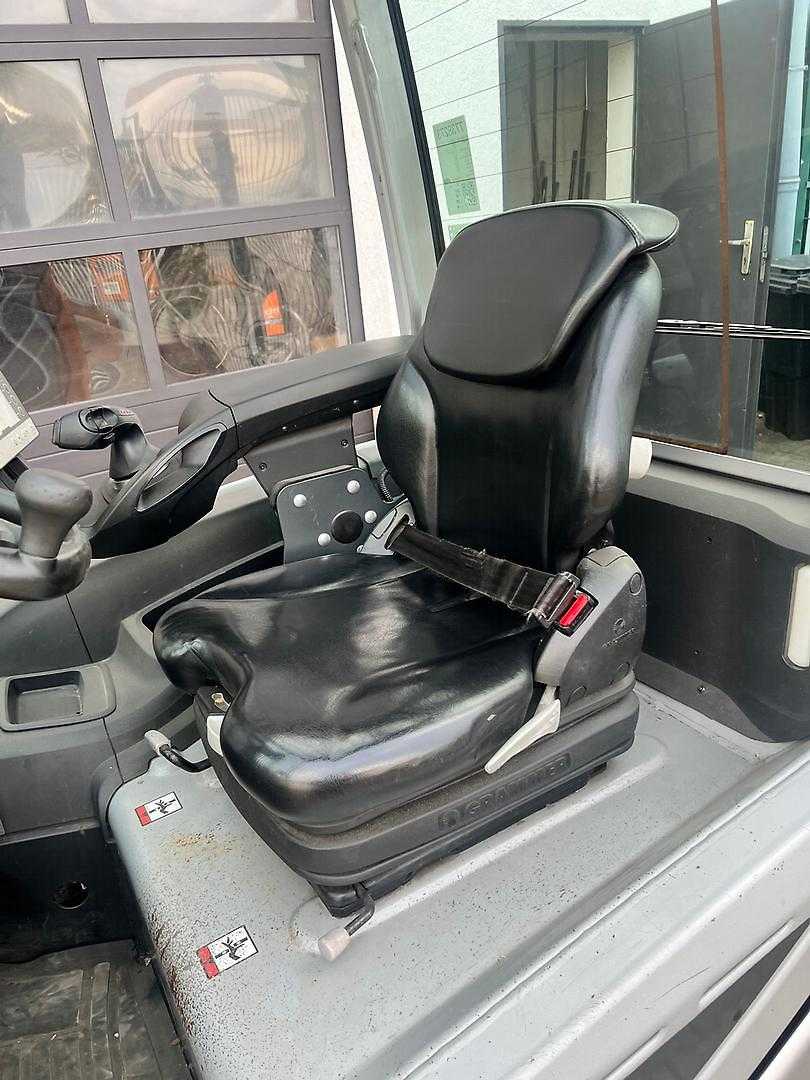 Used Forklift STILL RX20-16 E3 3 riteņu dakšu iekrāvējs (Image 2) Used Forklift STILL RX20-16 E3 3 riteņu dakšu iekrāvējs (Image 2)