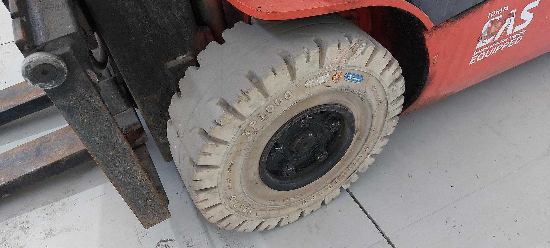 Used Forklift Toyota 8FBE16T 3 riteņu dakšu iekrāvējs (Image 5)