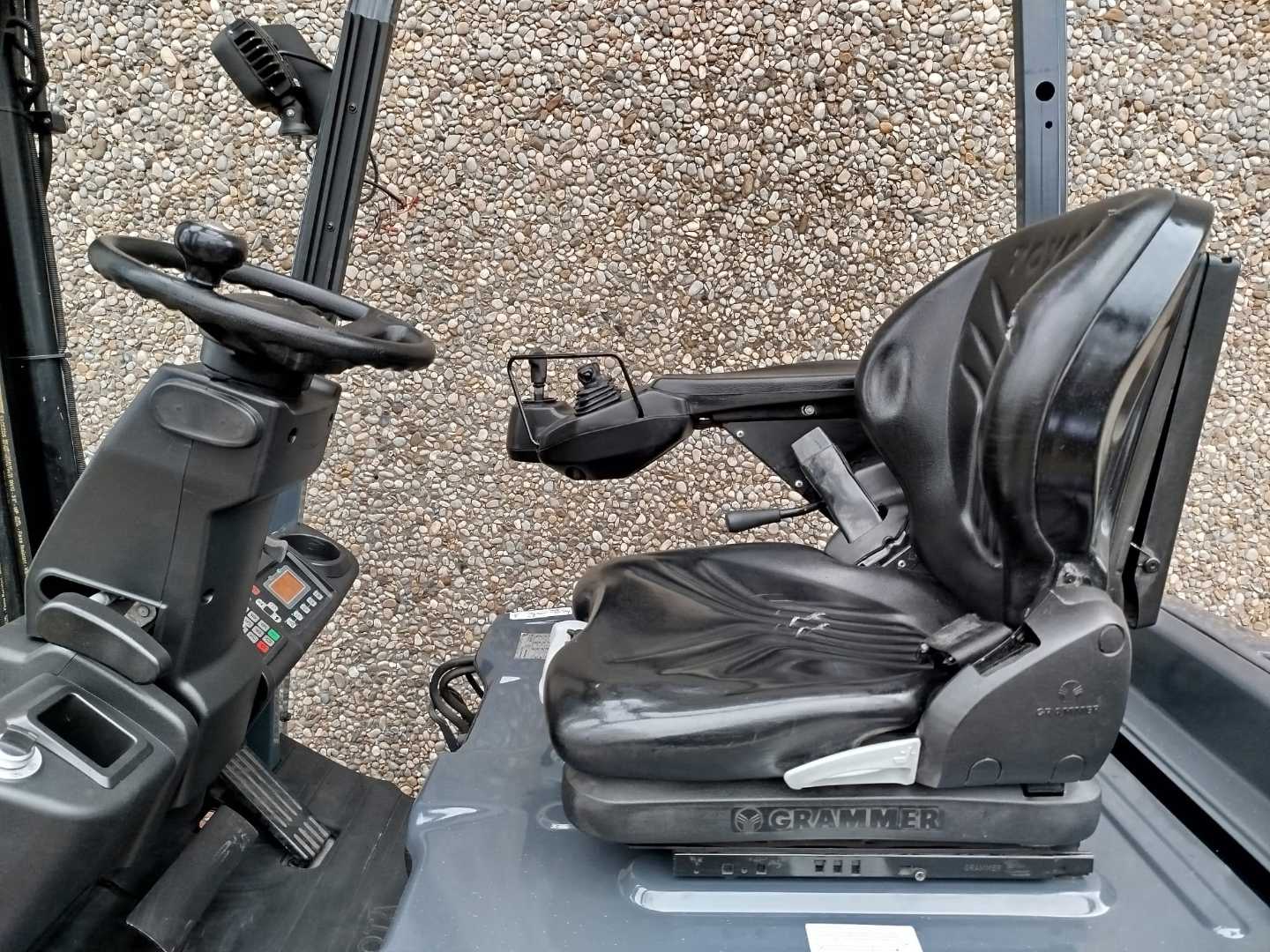 Used Forklift Toyota 8FBEK16T Litio 3 riteņu dakšu iekrāvējs (Image 7) Used Forklift Toyota 8FBEK16T Litio 3 riteņu dakšu iekrāvējs (Image 7)