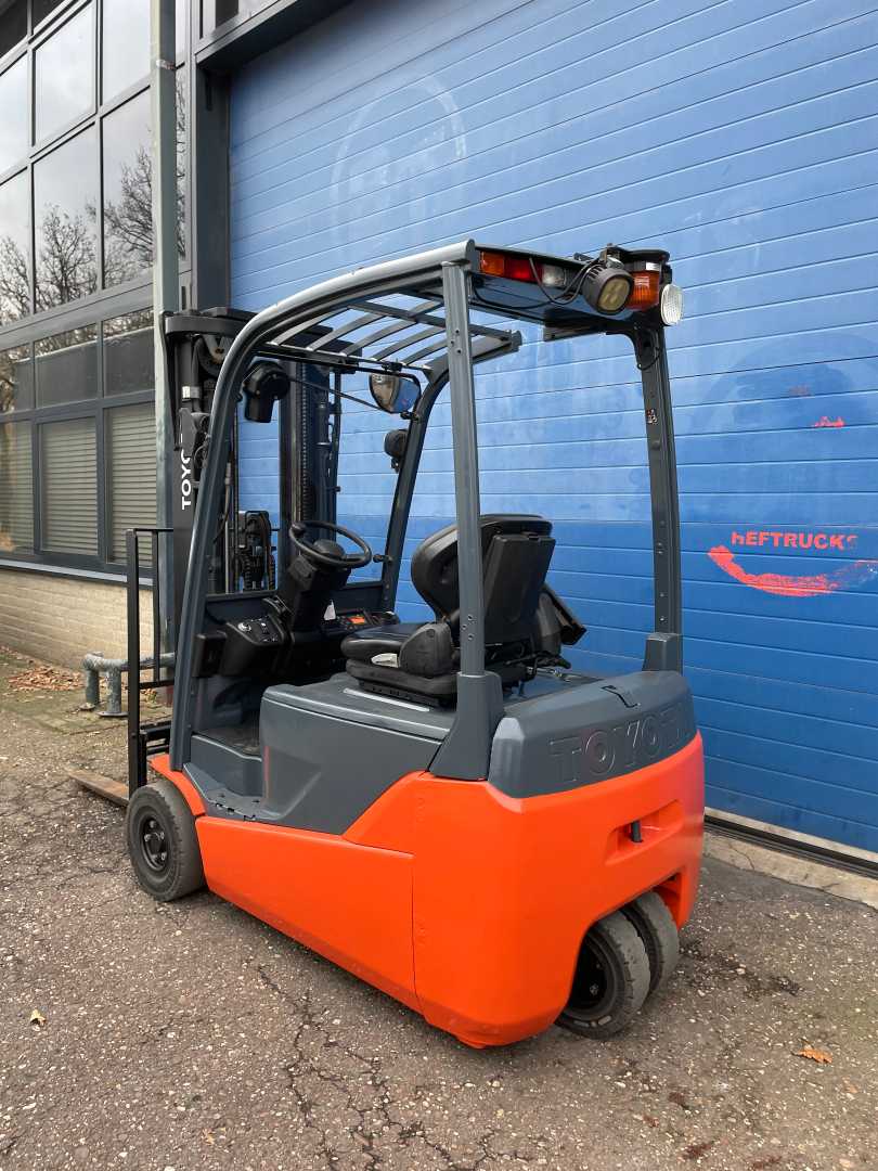 Used Forklift Toyota 8FBE16T 3 riteņu dakšu iekrāvējs (Image 2) Used Forklift Toyota 8FBE16T 3 riteņu dakšu iekrāvējs (Image 2)