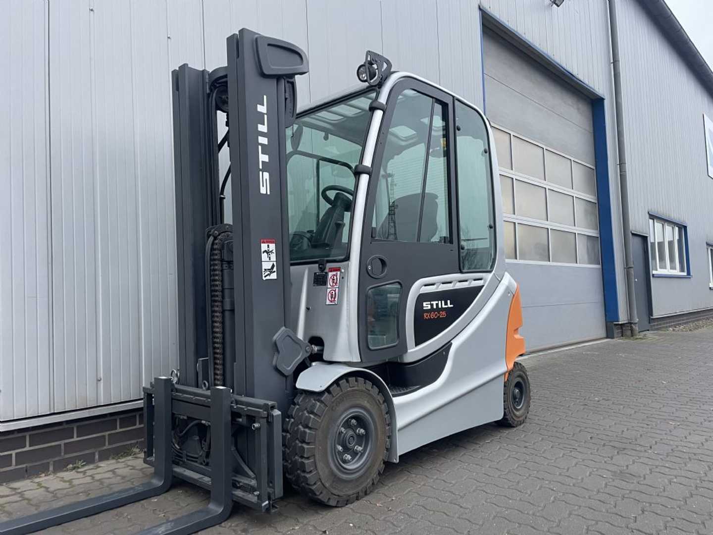 Used Forklift STILL RX60-25L 4 riteņu dakšu iekrāvējs (Image 1) Used Forklift STILL RX60-25L 4 riteņu dakšu iekrāvējs (Image 1)