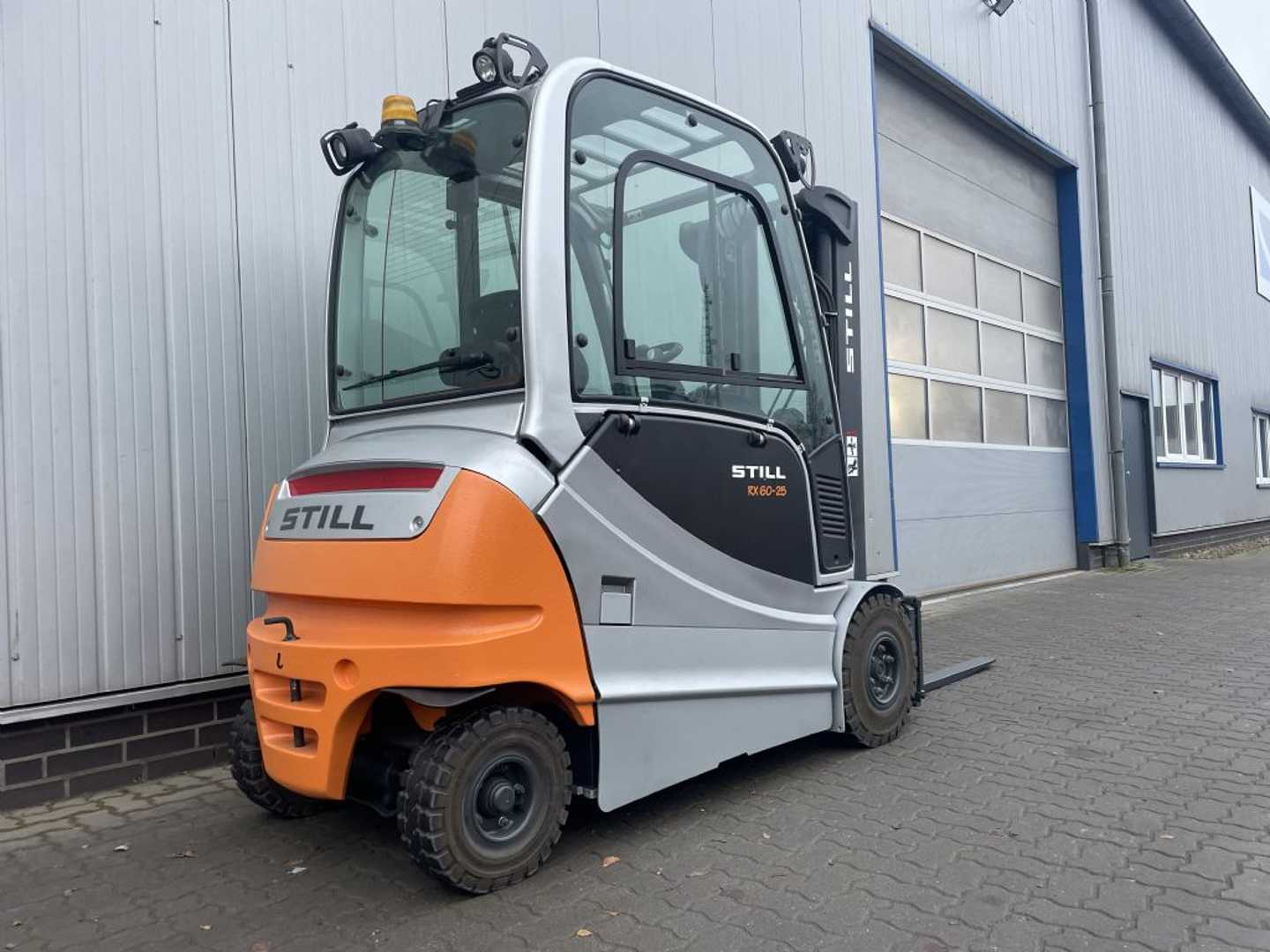 Used Forklift STILL RX60-25L 4 riteņu dakšu iekrāvējs (Image 3) Used Forklift STILL RX60-25L 4 riteņu dakšu iekrāvējs (Image 3)
