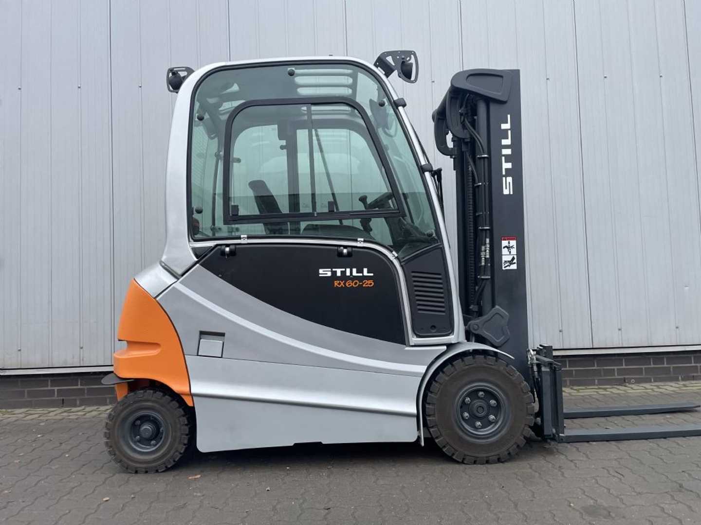 Used Forklift STILL RX60-25L 4 riteņu dakšu iekrāvējs (Image 7) Used Forklift STILL RX60-25L 4 riteņu dakšu iekrāvējs (Image 7)