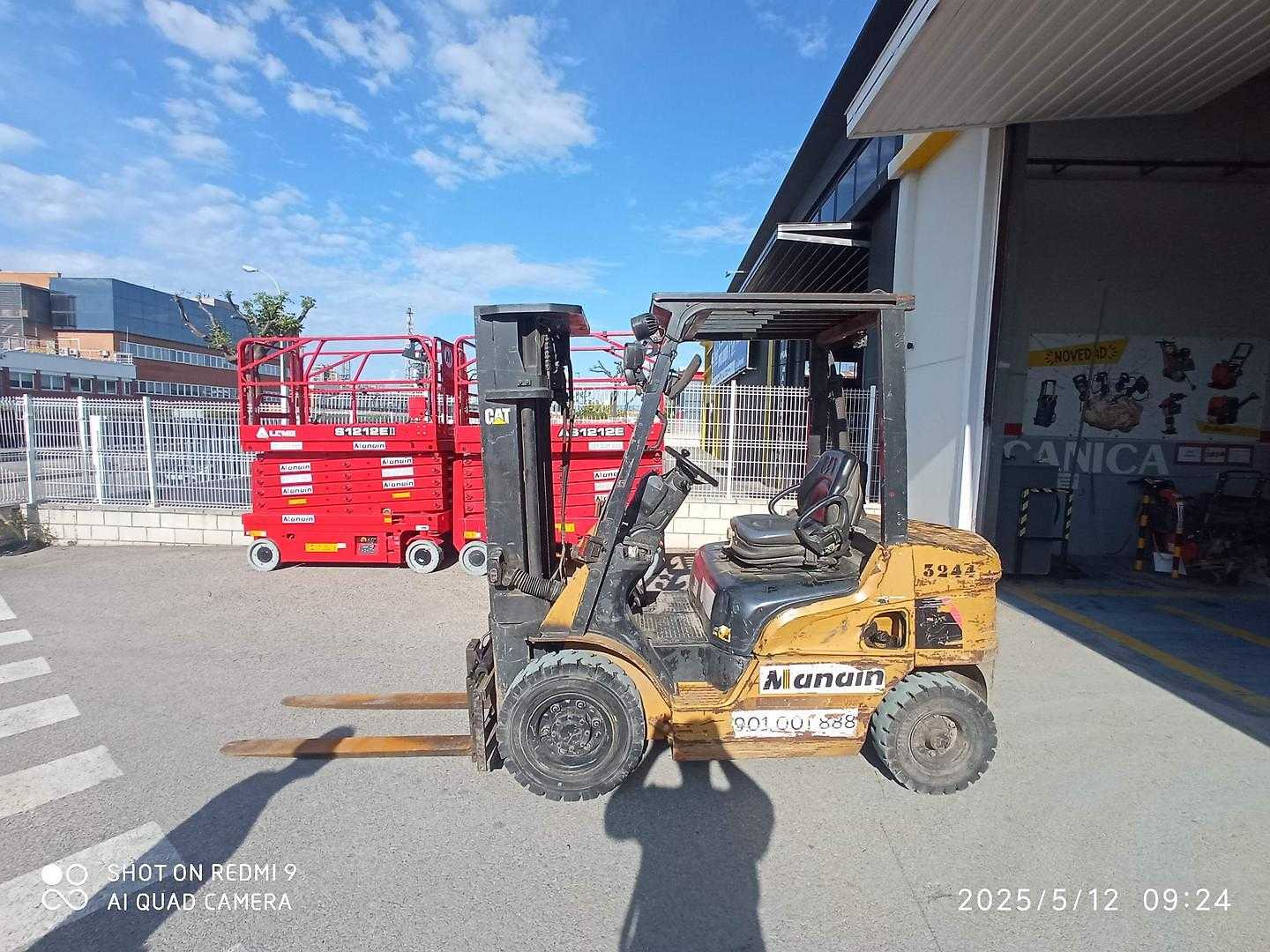Used Forklift Caterpillar DP25NTD 4 riteņu dakšu iekrāvējs (Image 1) Used Forklift Caterpillar DP25NTD 4 riteņu dakšu iekrāvējs (Image 1)