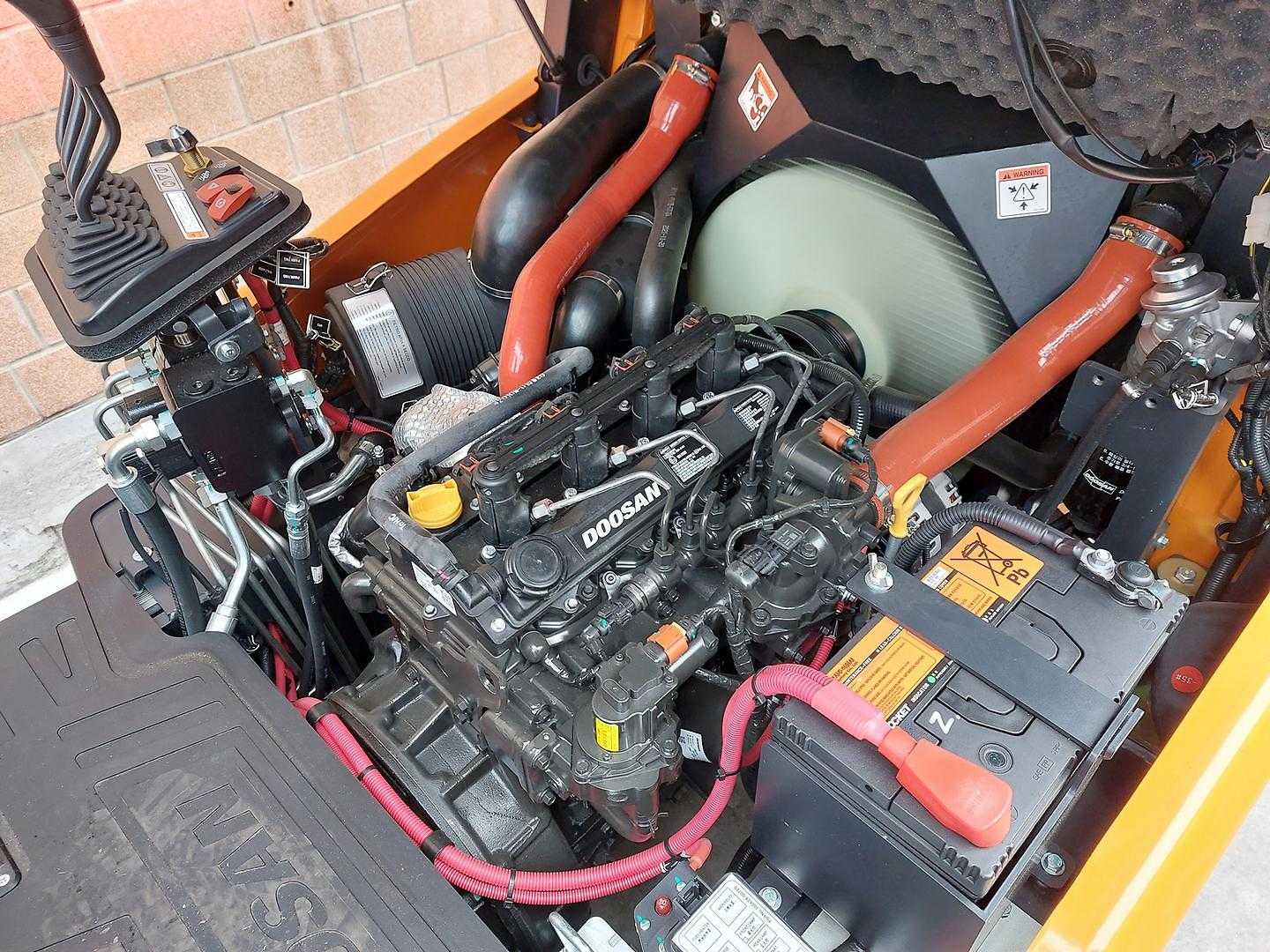Used Forklift Doosan D25NXS 4 riteņu dakšu iekrāvējs (Image 6) Used Forklift Doosan D25NXS 4 riteņu dakšu iekrāvējs (Image 6)