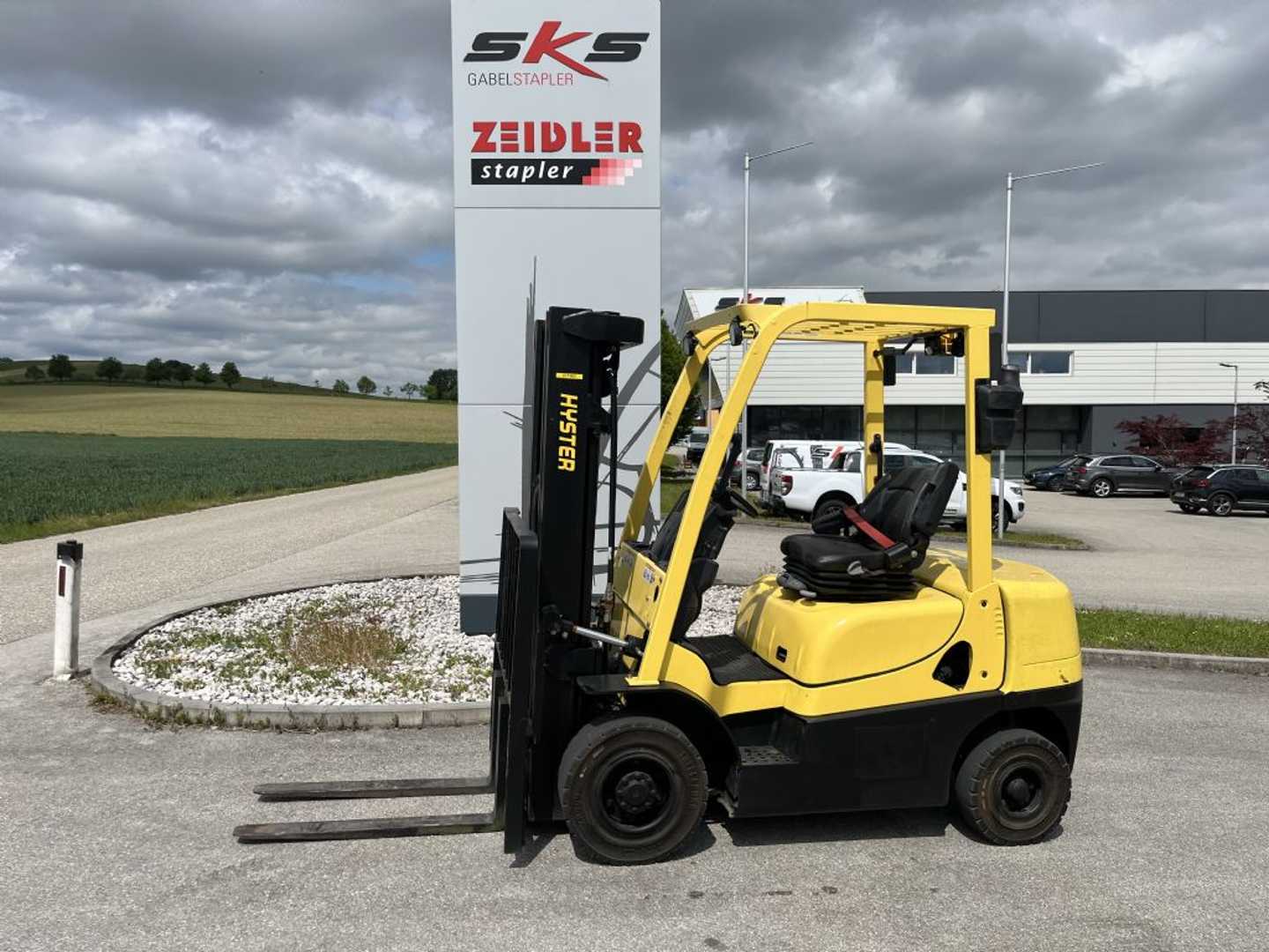 Used Forklift Hyster H2.5XT 4 riteņu dakšu iekrāvējs (Image 1)