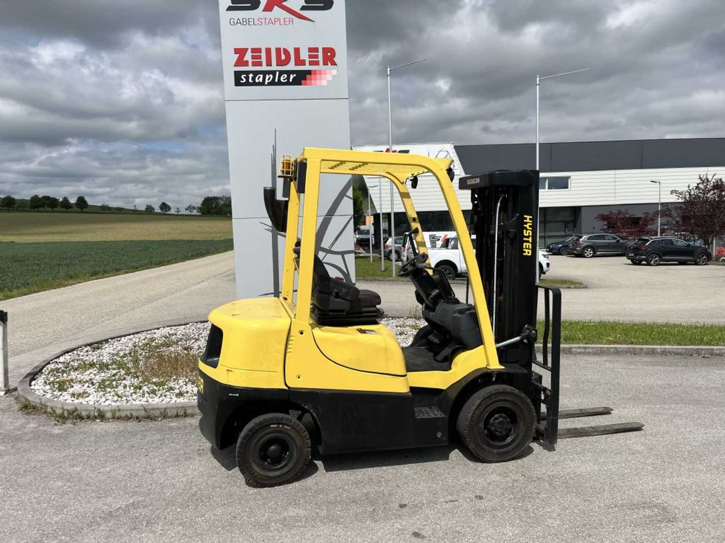 Used Forklift Hyster H2.5XT 4 riteņu dakšu iekrāvējs (Image 2)