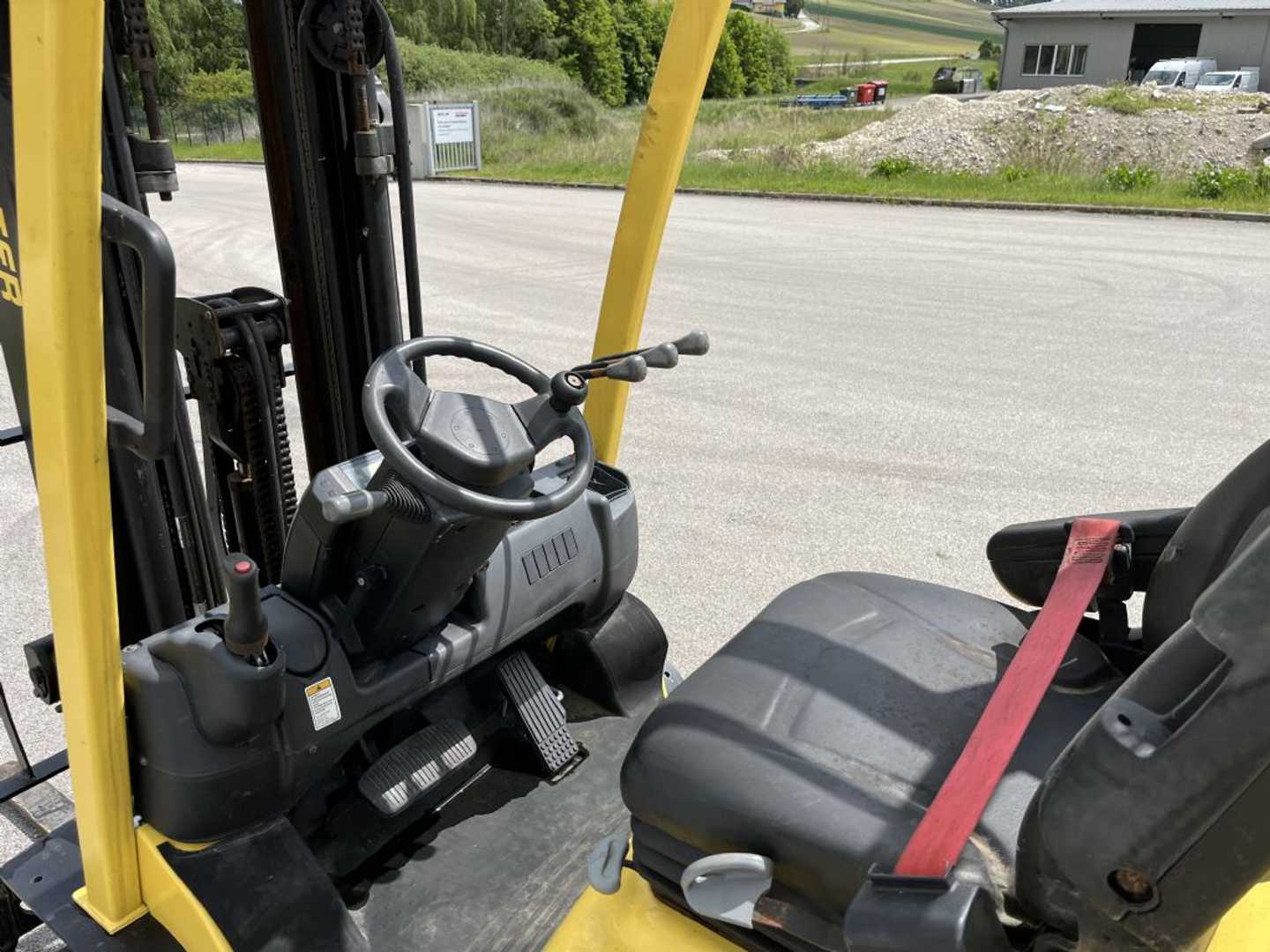 Used Forklift Hyster H2.5XT 4 riteņu dakšu iekrāvējs (Image 5)