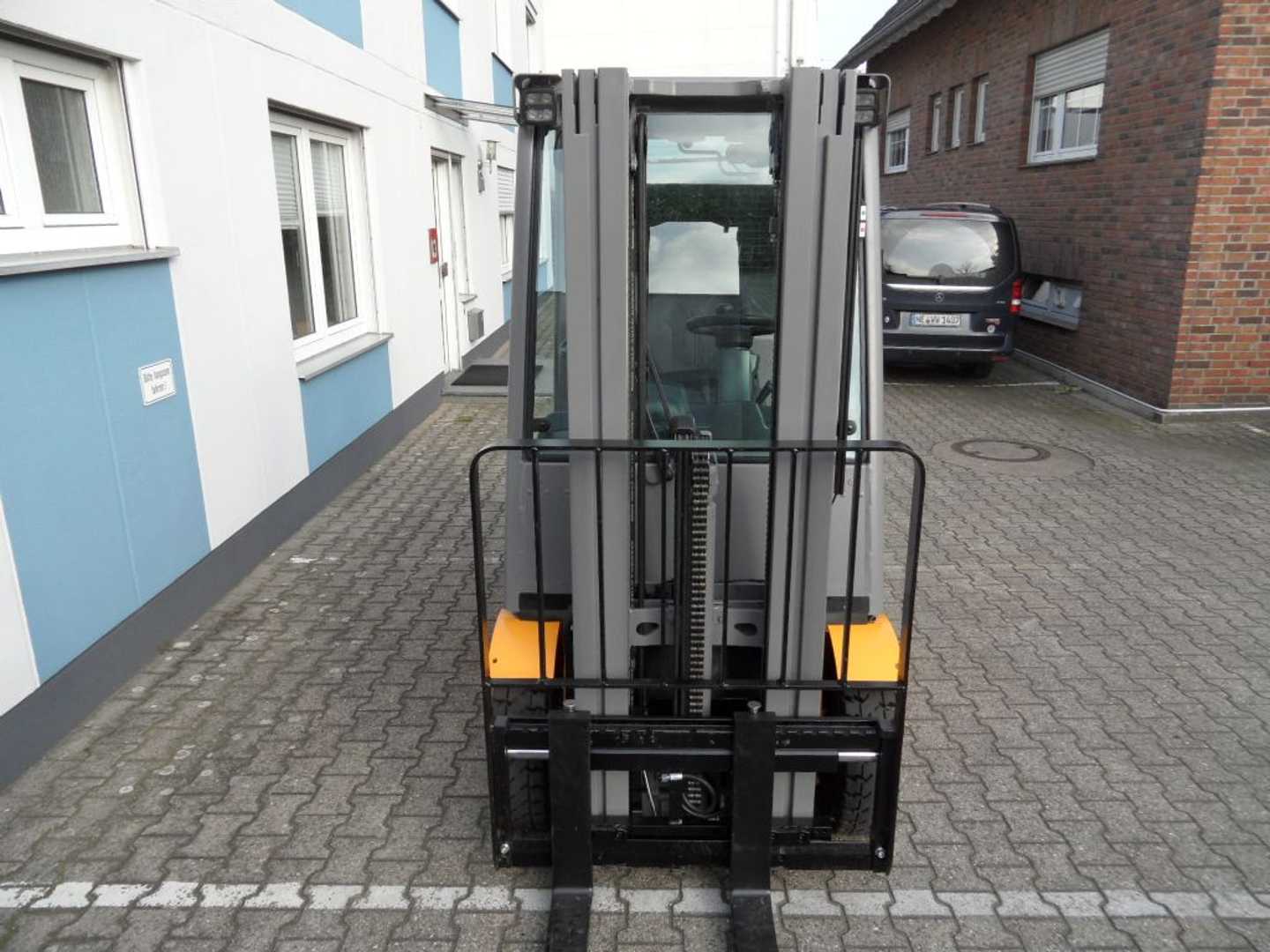 Used Forklift Jungheinrich DFG 316s - Triplex - aufgearbeitet - wenig Stunden 4 riteņu dakšu iekrāvējs (Image 10) Used Forklift Jungheinrich DFG 316s - Triplex - aufgearbeitet - wenig Stunden 4 riteņu dakšu iekrāvējs (Image 10)