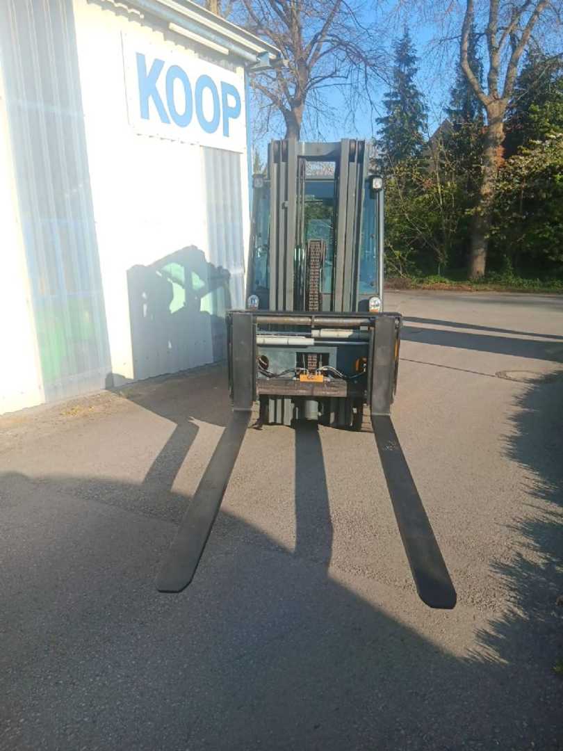 Used Forklift Jungheinrich DFG 545s 4 riteņu dakšu iekrāvējs (Image 4) Used Forklift Jungheinrich DFG 545s 4 riteņu dakšu iekrāvējs (Image 4)
