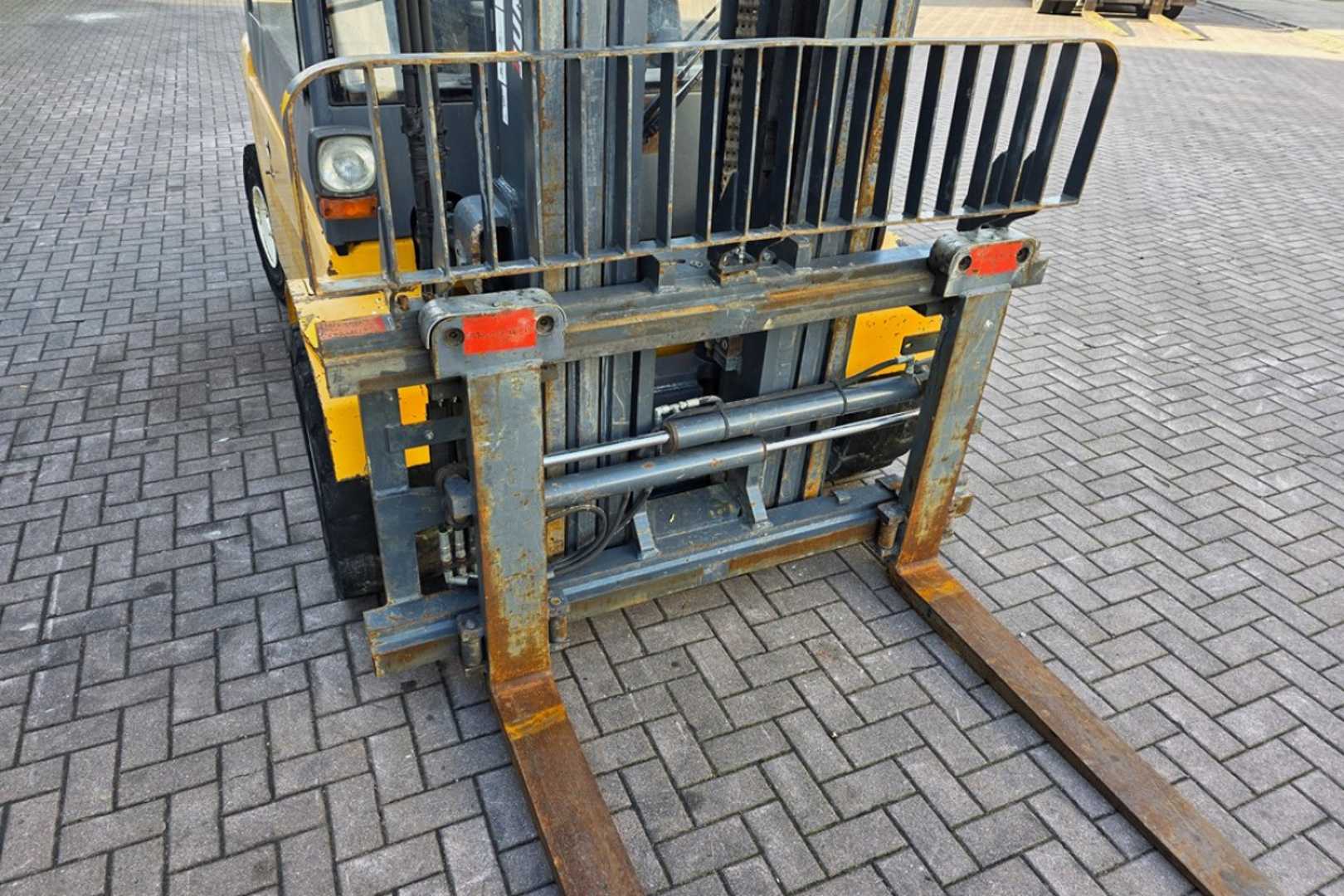 Used Forklift Jungheinrich DFG670 4 riteņu dakšu iekrāvējs (Image 5)