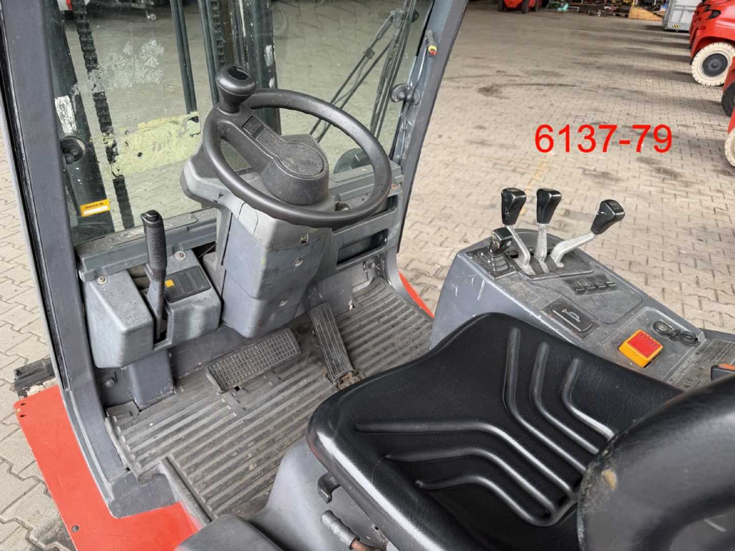 Used Forklift Jungheinrich Steinbock-Boss CD 25 C 4 riteņu dakšu iekrāvējs (Image 10) Used Forklift Jungheinrich Steinbock-Boss CD 25 C 4 riteņu dakšu iekrāvējs (Image 10)