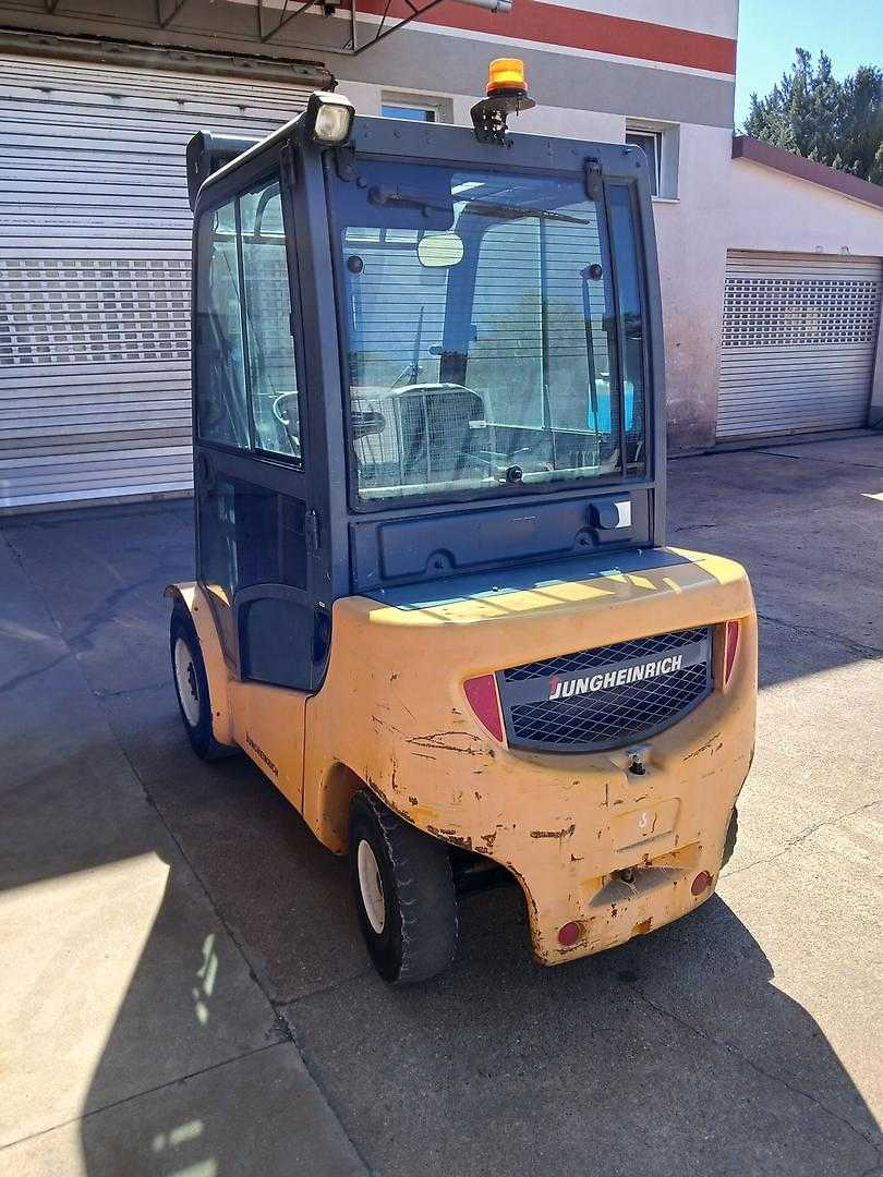Used Forklift Jungheinrich DFG 430 Bj. 2005 4 riteņu dakšu iekrāvējs (Image 4)