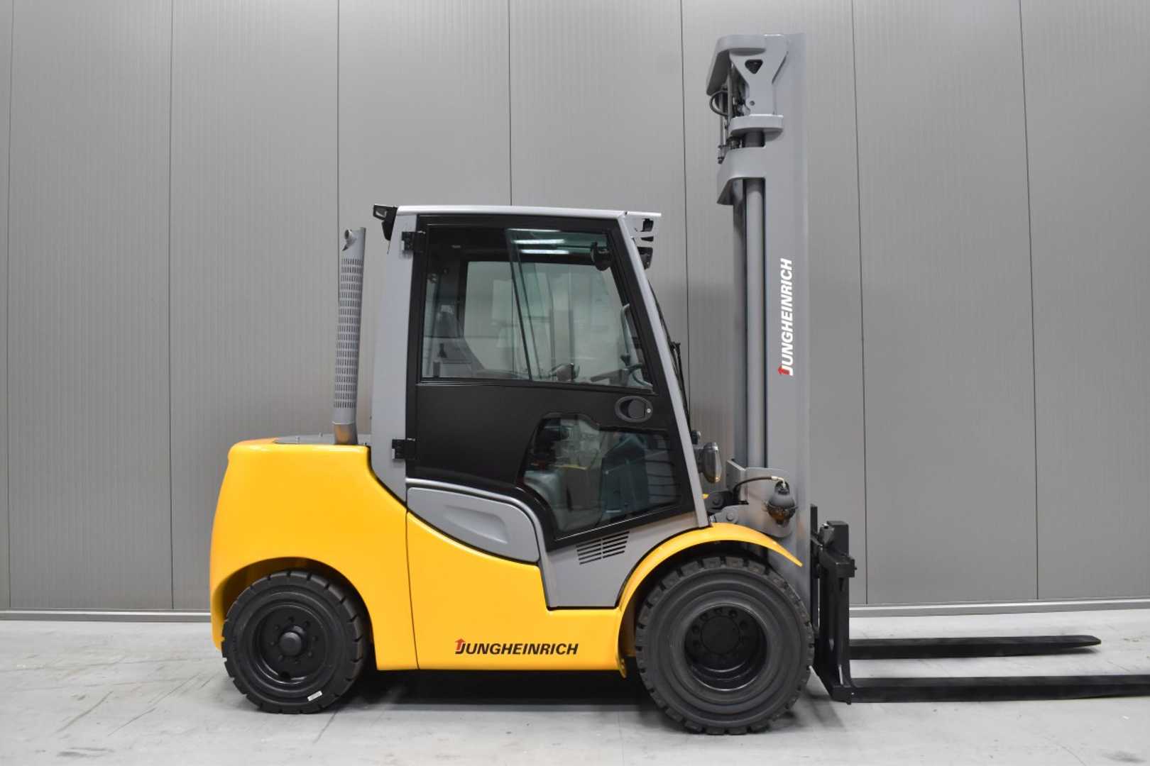 Used Forklift Jungheinrich DFG S50s /55287/ 4 riteņu dakšu iekrāvējs (Image 3) Used Forklift Jungheinrich DFG S50s /55287/ 4 riteņu dakšu iekrāvējs (Image 3)