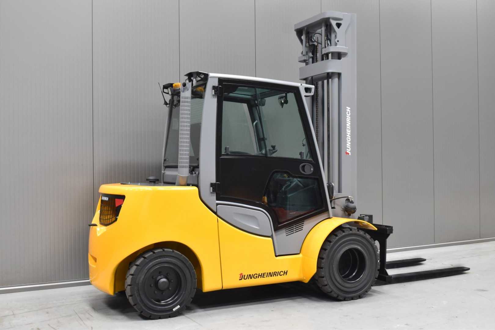 Used Forklift Jungheinrich DFG S50s /55287/ 4 riteņu dakšu iekrāvējs (Image 4) Used Forklift Jungheinrich DFG S50s /55287/ 4 riteņu dakšu iekrāvējs (Image 4)