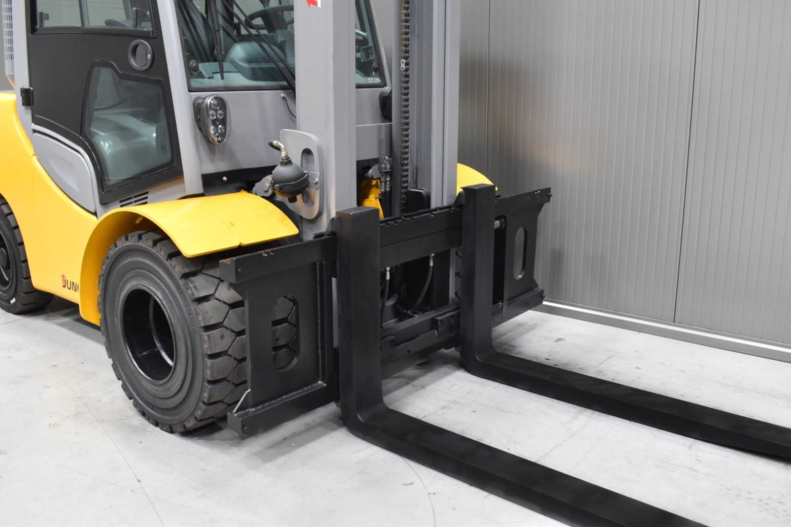 Used Forklift Jungheinrich DFG S50s /55287/ 4 riteņu dakšu iekrāvējs (Image 6) Used Forklift Jungheinrich DFG S50s /55287/ 4 riteņu dakšu iekrāvējs (Image 6)