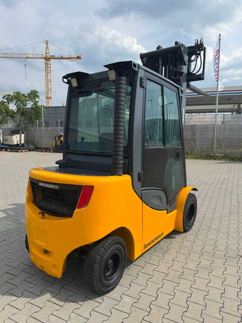 Used Forklift Jungheinrich DFG 430s Baujahr 2014/ Stunden 11330 HH 6500 4 riteņu dakšu iekrāvējs (Image 4) Used Forklift Jungheinrich DFG 430s Baujahr 2014/ Stunden 11330 HH 6500 4 riteņu dakšu iekrāvējs (Image 4)