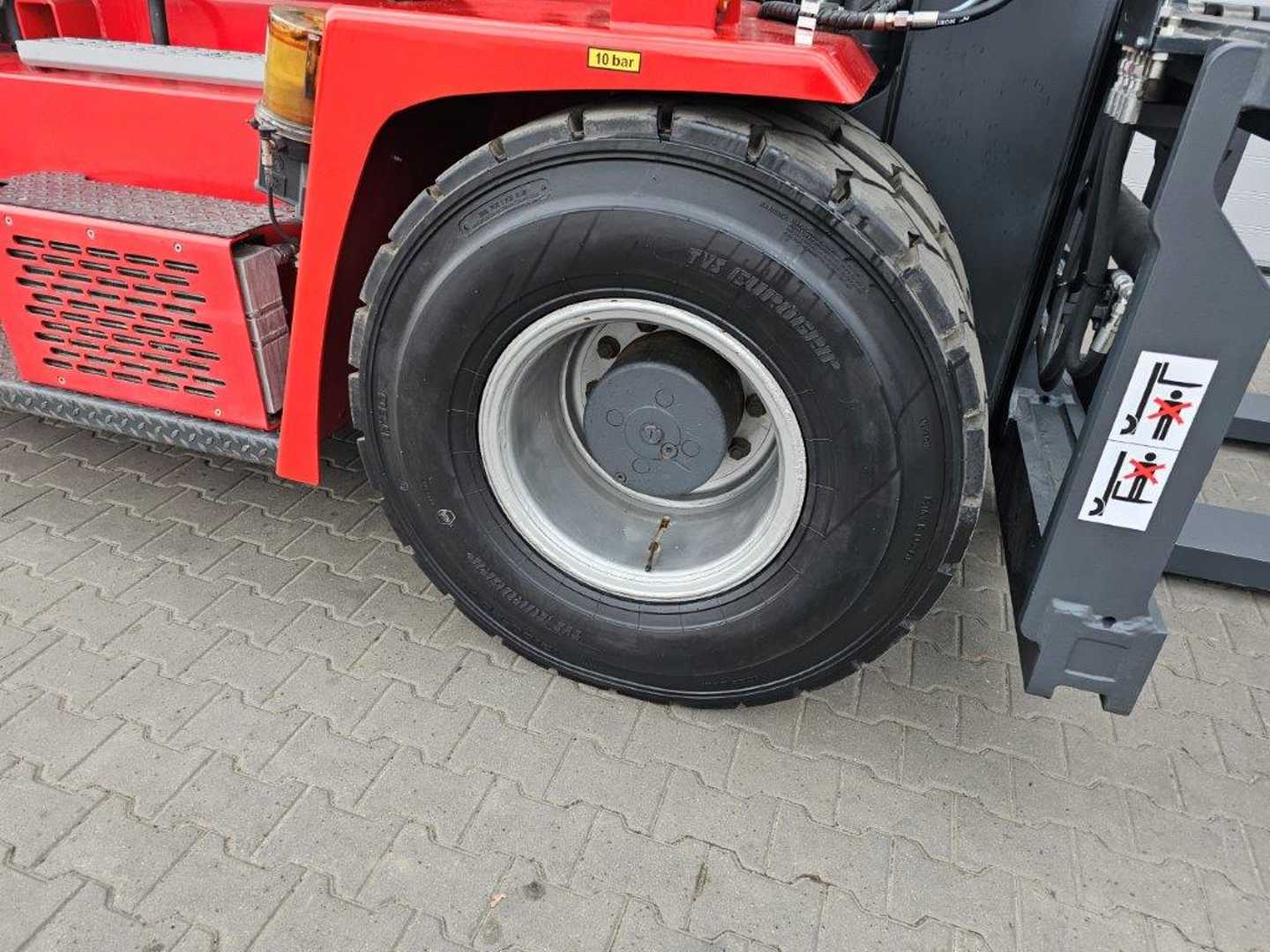 Used Forklift Kalmar DCG150-6 - FREIHUB 4 riteņu dakšu iekrāvējs (Image 7) Used Forklift Kalmar DCG150-6 - FREIHUB 4 riteņu dakšu iekrāvējs (Image 7)