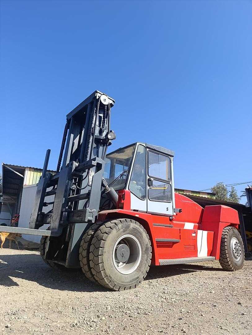 Used Forklift Kalmar DCE 160-12 4 riteņu dakšu iekrāvējs (Image 2) Used Forklift Kalmar DCE 160-12 4 riteņu dakšu iekrāvējs (Image 2)