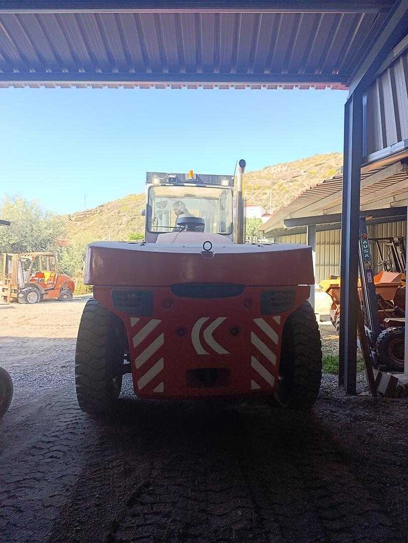 Used Forklift Kalmar DCE 160-12 4 riteņu dakšu iekrāvējs (Image 5) Used Forklift Kalmar DCE 160-12 4 riteņu dakšu iekrāvējs (Image 5)