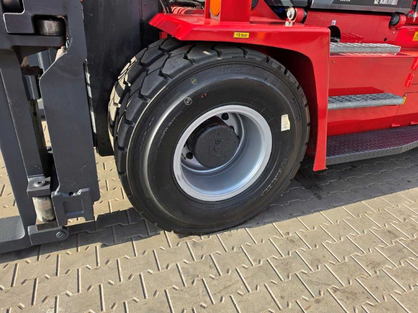 Used Forklift Kalmar DCG150-6 - NO ADBLUE 4 riteņu dakšu iekrāvējs (Image 7) Used Forklift Kalmar DCG150-6 - NO ADBLUE 4 riteņu dakšu iekrāvējs (Image 7)