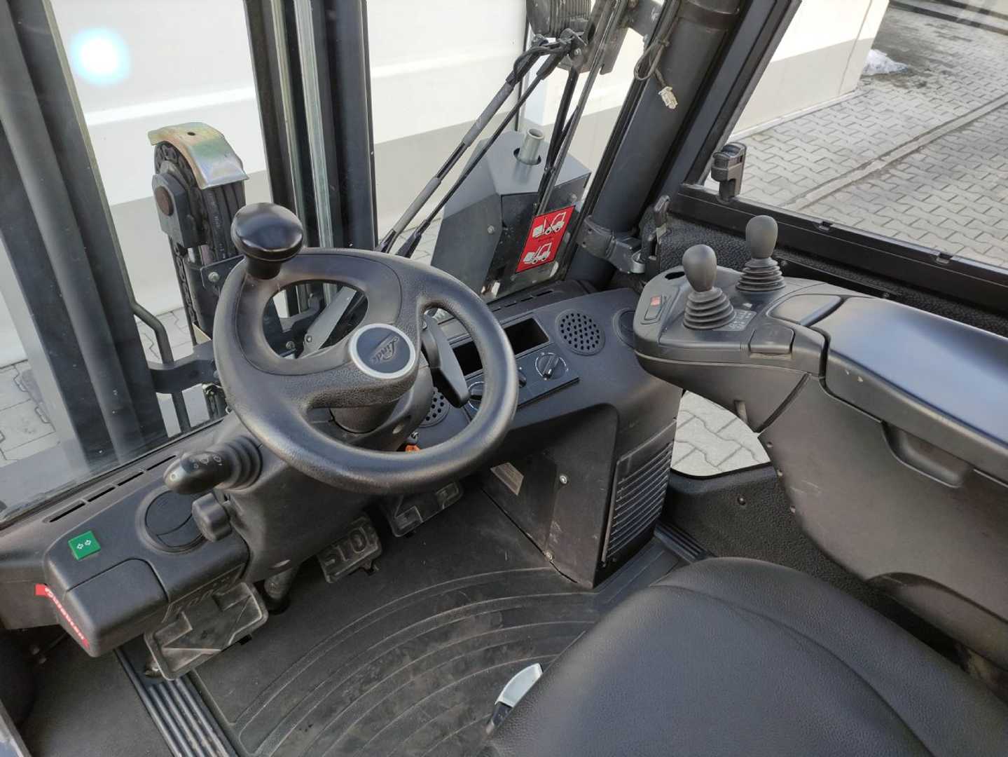 Used Forklift Linde H25D-02-392 EVO 4 riteņu dakšu iekrāvējs (Image 6) Used Forklift Linde H25D-02-392 EVO 4 riteņu dakšu iekrāvējs (Image 6)