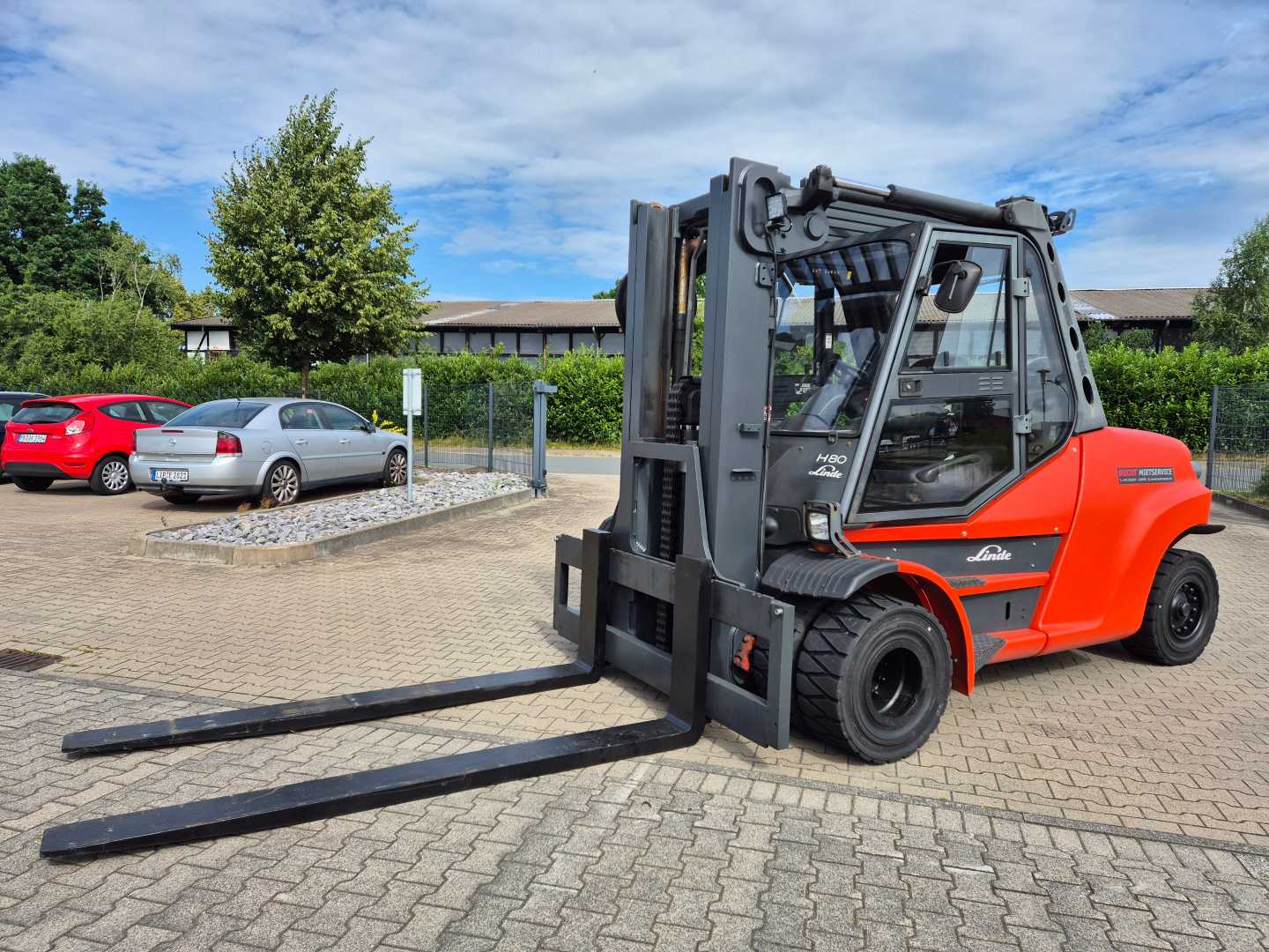 Used Forklift Linde H80D-02/1100 4 riteņu dakšu iekrāvējs (Image 1)