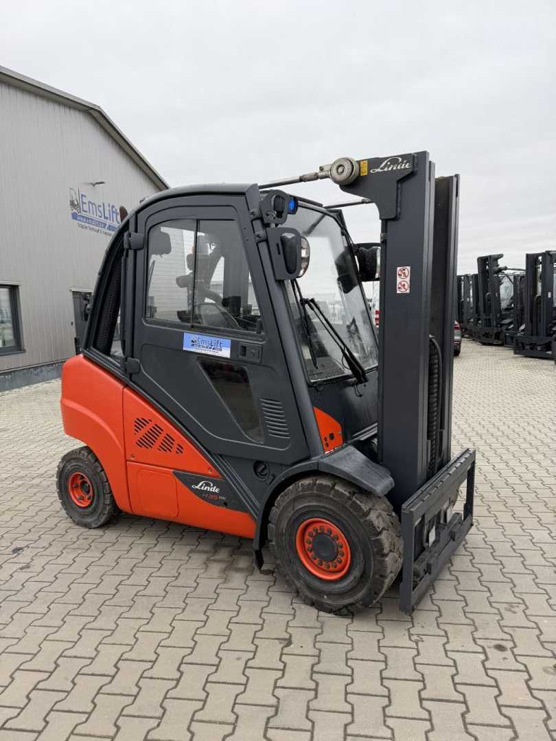 Used Forklift Linde H35D-02 4 riteņu dakšu iekrāvējs (Image 3) Used Forklift Linde H35D-02 4 riteņu dakšu iekrāvējs (Image 3)