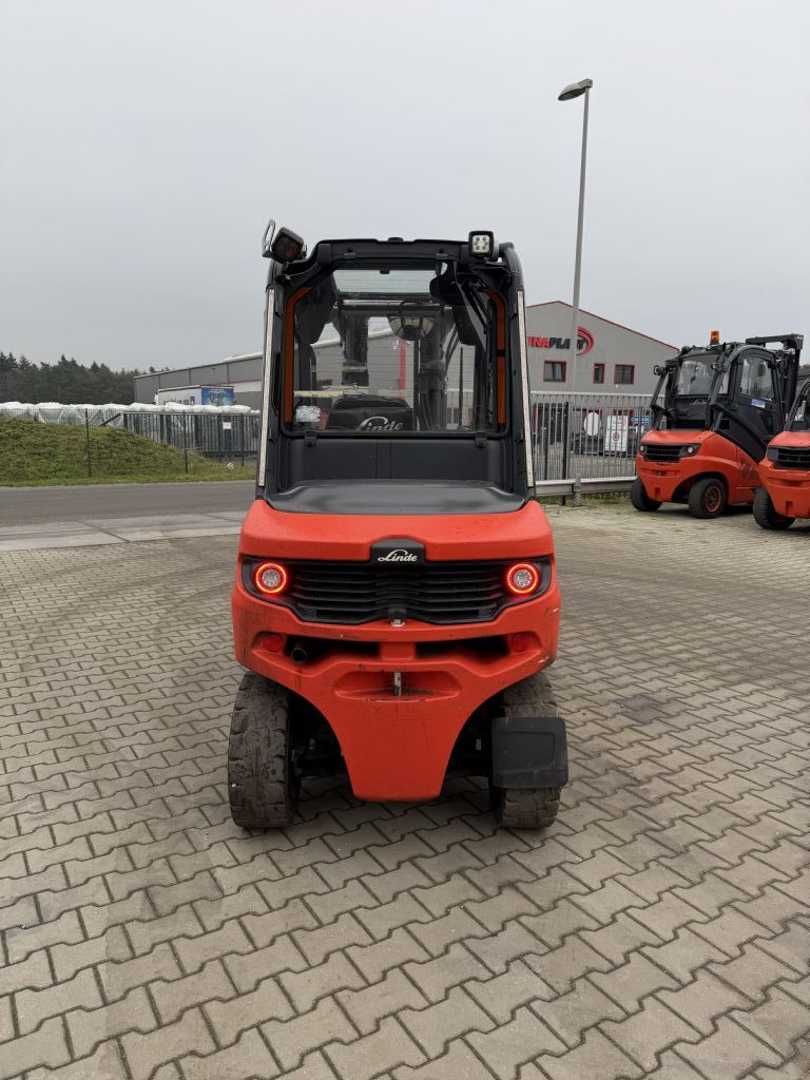 Used Forklift Linde H35D-01/1202 4 riteņu dakšu iekrāvējs (Image 5) Used Forklift Linde H35D-01/1202 4 riteņu dakšu iekrāvējs (Image 5)