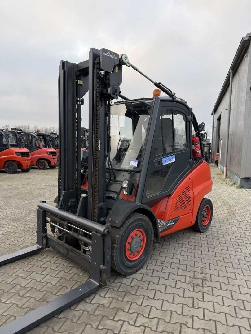 Used Forklift Linde H50D-02 4 riteņu dakšu iekrāvējs (Image 1) Used Forklift Linde H50D-02 4 riteņu dakšu iekrāvējs (Image 1)