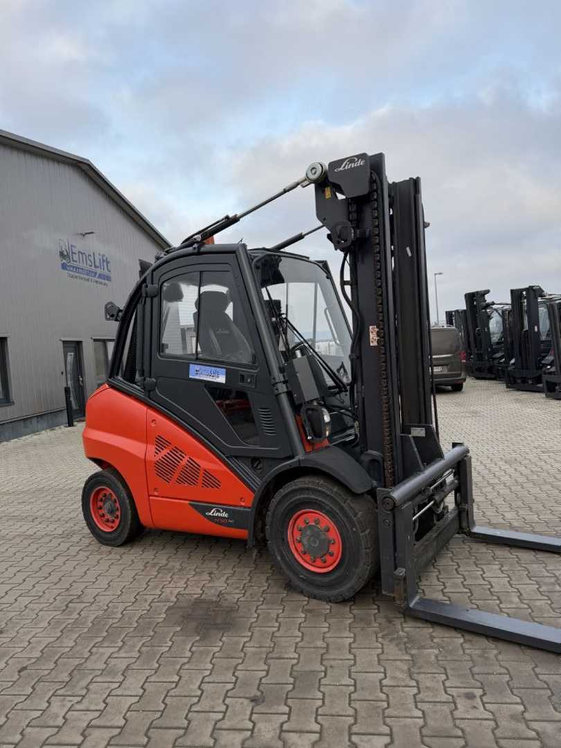 Used Forklift Linde H50D-02 4 riteņu dakšu iekrāvējs (Image 3) Used Forklift Linde H50D-02 4 riteņu dakšu iekrāvējs (Image 3)