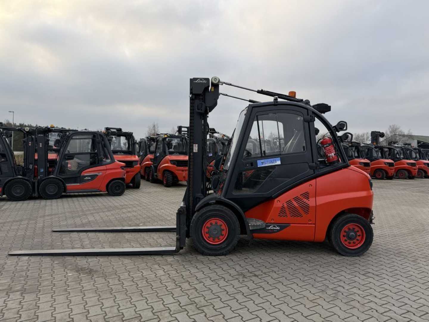 Used Forklift Linde H50D-02 4 riteņu dakšu iekrāvējs (Image 9) Used Forklift Linde H50D-02 4 riteņu dakšu iekrāvējs (Image 9)