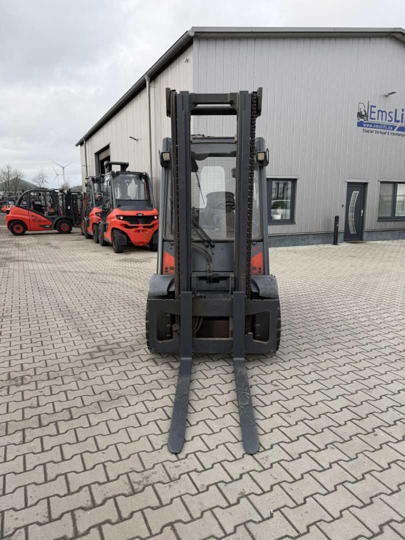 Used Forklift Linde H30D-02 4 riteņu dakšu iekrāvējs (Image 2) Used Forklift Linde H30D-02 4 riteņu dakšu iekrāvējs (Image 2)