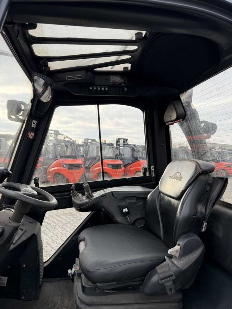 Used Forklift Linde H30D-02 4 riteņu dakšu iekrāvējs (Image 8) Used Forklift Linde H30D-02 4 riteņu dakšu iekrāvējs (Image 8)