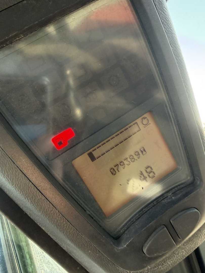 Used Forklift Linde H80D-01/1100 4 riteņu dakšu iekrāvējs (Image 8) Used Forklift Linde H80D-01/1100 4 riteņu dakšu iekrāvējs (Image 8)