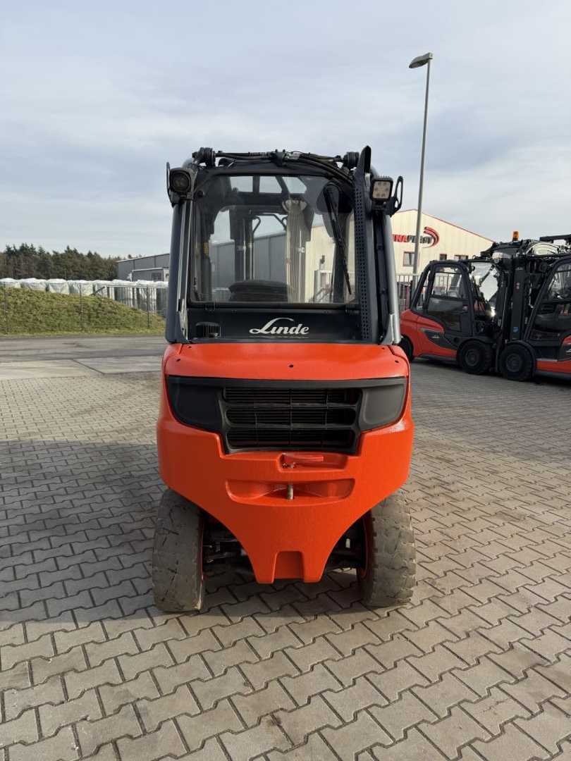 Used Forklift Linde H30D-02 4 riteņu dakšu iekrāvējs (Image 5) Used Forklift Linde H30D-02 4 riteņu dakšu iekrāvējs (Image 5)