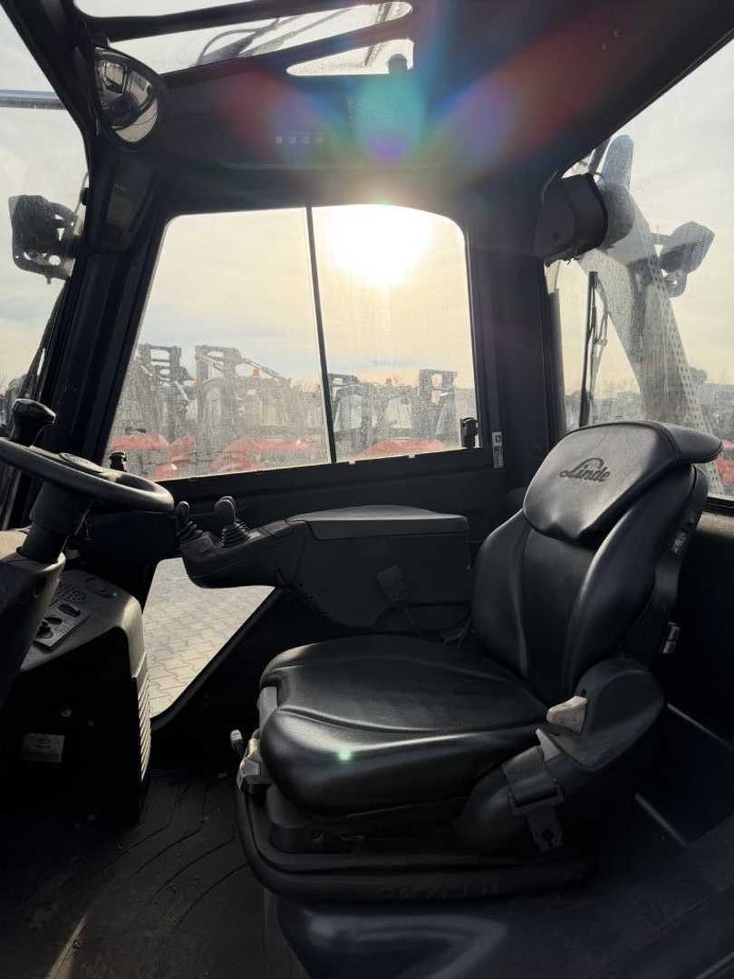 Used Forklift Linde H30D-02 4 riteņu dakšu iekrāvējs (Image 7) Used Forklift Linde H30D-02 4 riteņu dakšu iekrāvējs (Image 7)