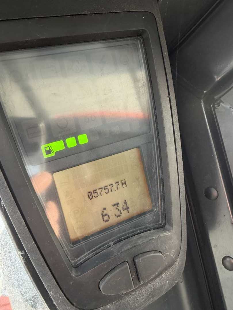 Used Forklift Linde H30D-02 4 riteņu dakšu iekrāvējs (Image 8) Used Forklift Linde H30D-02 4 riteņu dakšu iekrāvējs (Image 8)