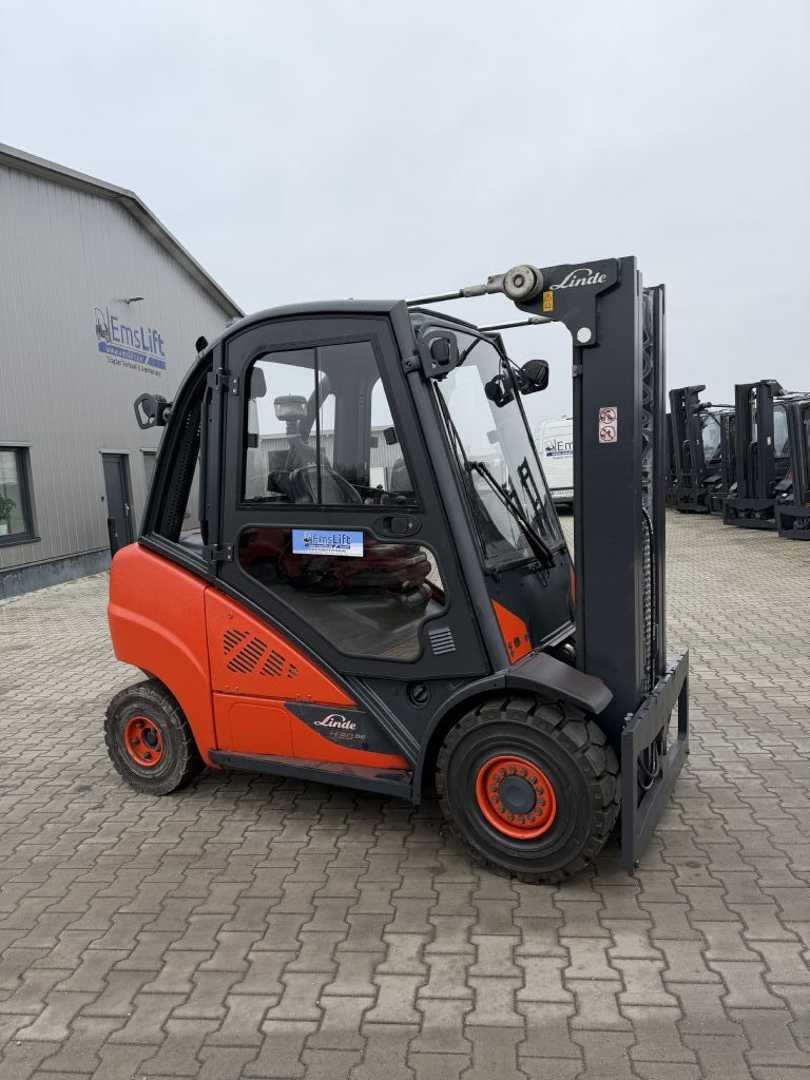 Used Forklift Linde H30D-02 4 riteņu dakšu iekrāvējs (Image 3) Used Forklift Linde H30D-02 4 riteņu dakšu iekrāvējs (Image 3)