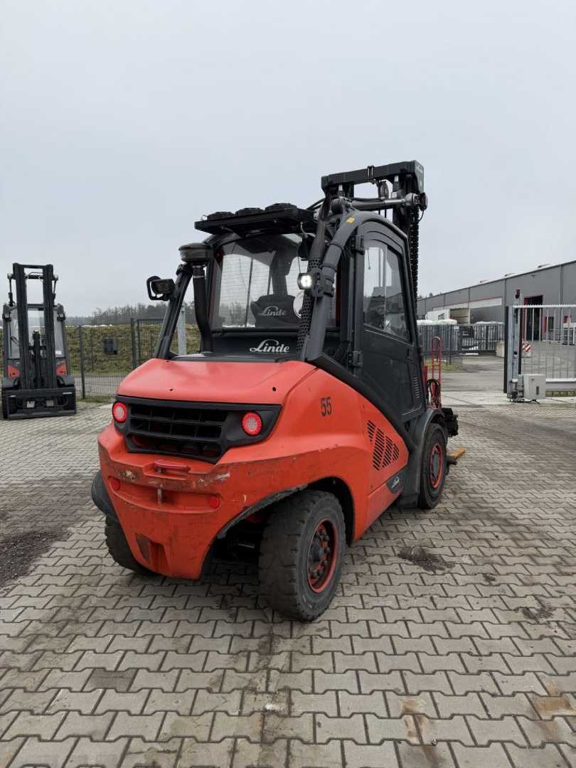 Used Forklift Linde H50D-02/600 4 riteņu dakšu iekrāvējs (Image 4) Used Forklift Linde H50D-02/600 4 riteņu dakšu iekrāvējs (Image 4)