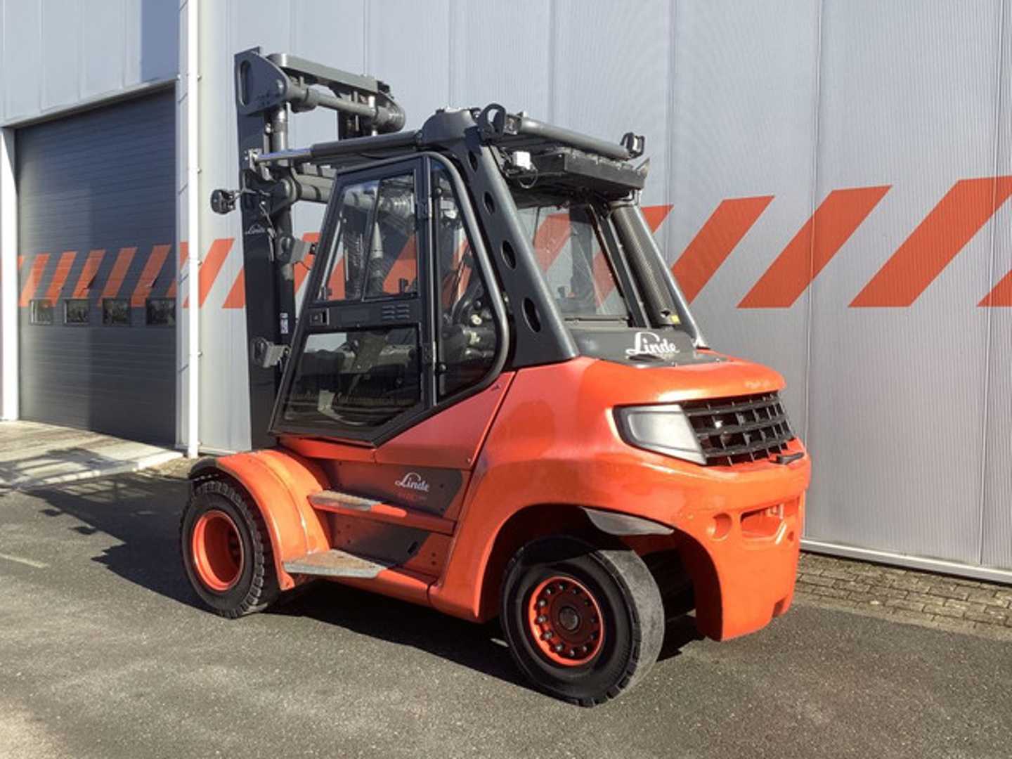 Used Forklift Linde H80D-03 4 riteņu dakšu iekrāvējs (Image 2) Used Forklift Linde H80D-03 4 riteņu dakšu iekrāvējs (Image 2)