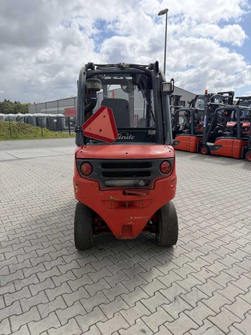 Used Forklift Linde H25D 4 riteņu dakšu iekrāvējs (Image 5) Used Forklift Linde H25D 4 riteņu dakšu iekrāvējs (Image 5)