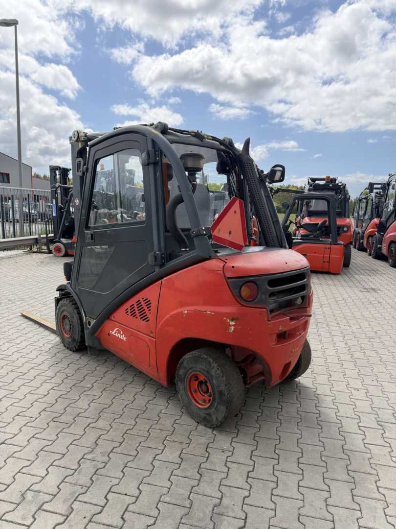 Used Forklift Linde H25D 4 riteņu dakšu iekrāvējs (Image 6) Used Forklift Linde H25D 4 riteņu dakšu iekrāvējs (Image 6)