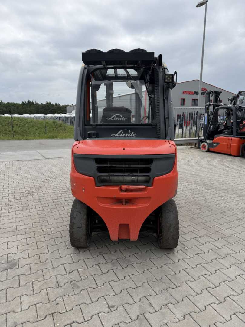 Used Forklift Linde H25D-02 4 riteņu dakšu iekrāvējs (Image 5)