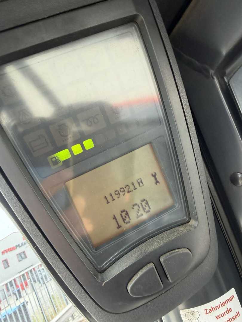 Used Forklift Linde H25D-02 4 riteņu dakšu iekrāvējs (Image 8)