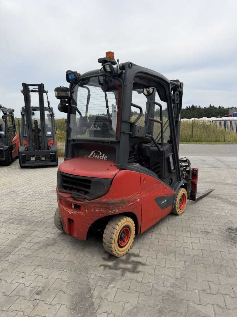 Used Forklift Linde H16D-01 4 riteņu dakšu iekrāvējs (Image 4)