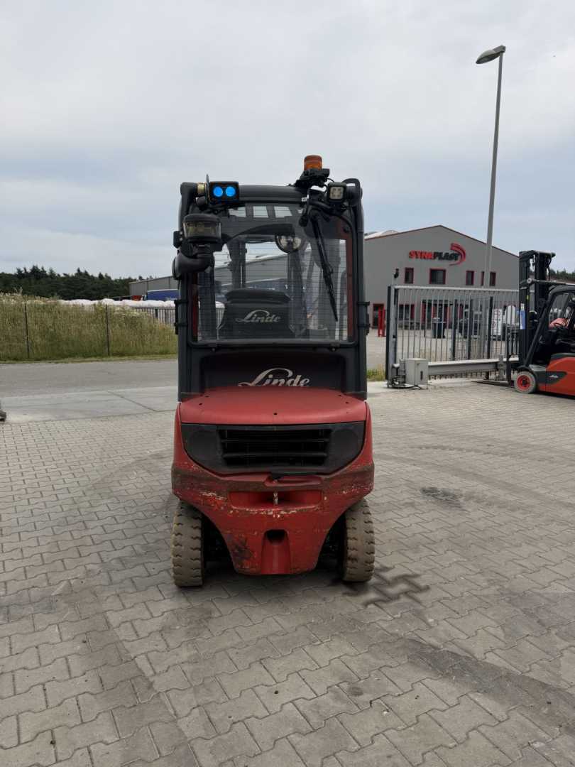 Used Forklift Linde H16D-01 4 riteņu dakšu iekrāvējs (Image 5)