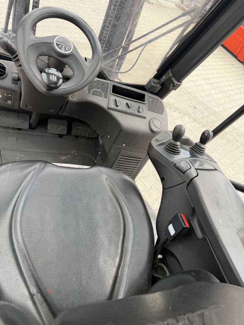 Used Forklift Linde H16D-01 4 riteņu dakšu iekrāvējs (Image 7)