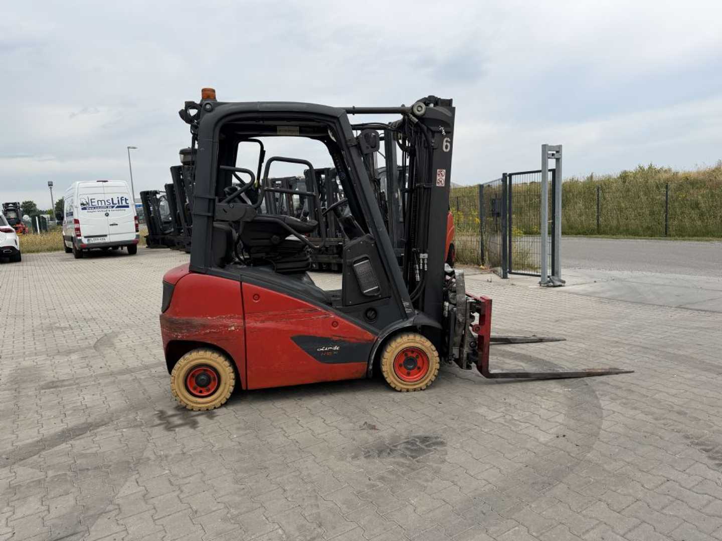 Used Forklift Linde H16D-01 4 riteņu dakšu iekrāvējs (Image 10)