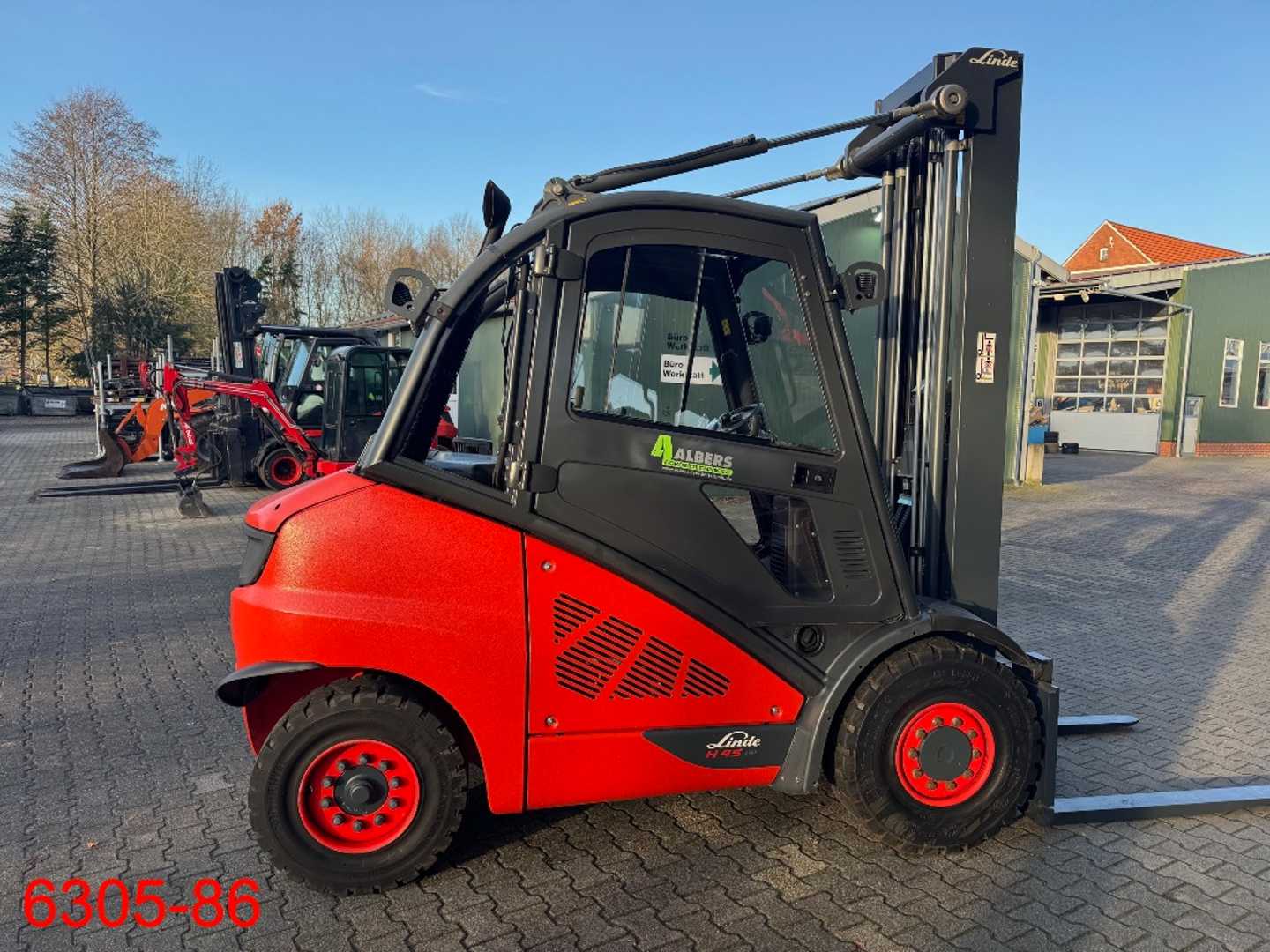 Used Forklift Linde H 45 D 4 riteņu dakšu iekrāvējs (Image 16) Used Forklift Linde H 45 D 4 riteņu dakšu iekrāvējs (Image 16)